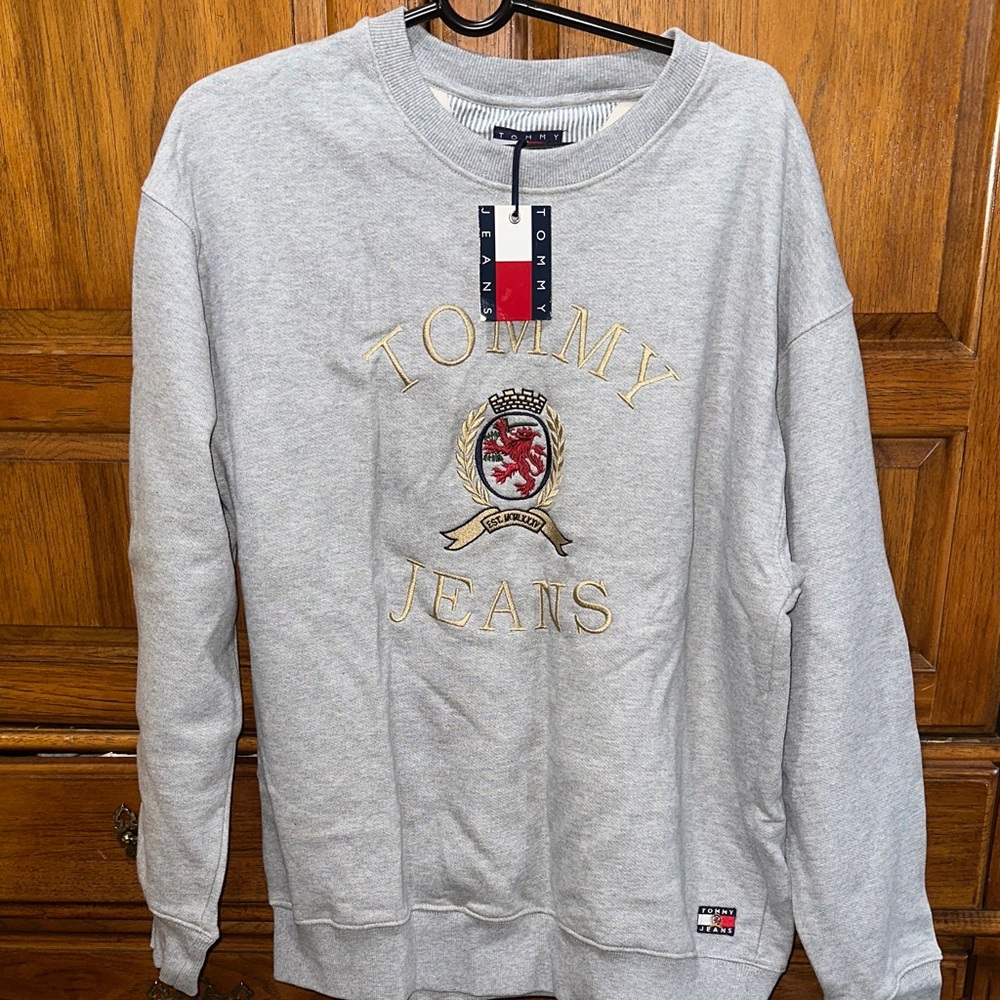Tommy Hilfiger Light Gray Crewneck Sweater